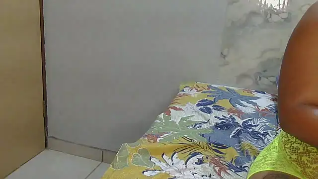 CaramelHotGirl online show from March 14, 7:25 am