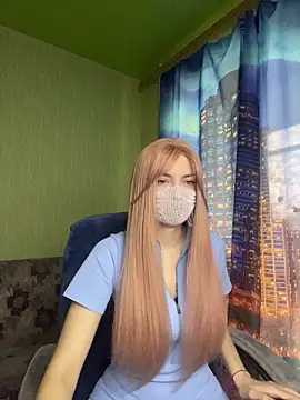 Snapshot of SophieBlackwood chatting on April 14, 8:53 am SophieBlackwood online show from April 14, 8:53 am