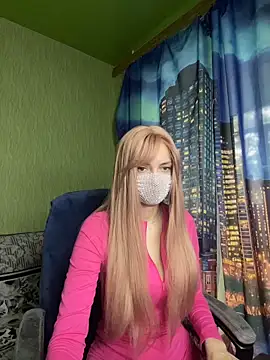 Snapshot of SophieBlackwood chatting on May 18, 9:59 am SophieBlackwood online show from May 18, 9:59 am