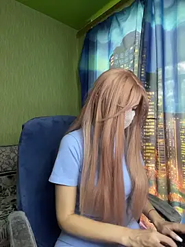 Snapshot of SophieBlackwood chatting on May 19, 7:47 am SophieBlackwood online show from May 19, 7:47 am