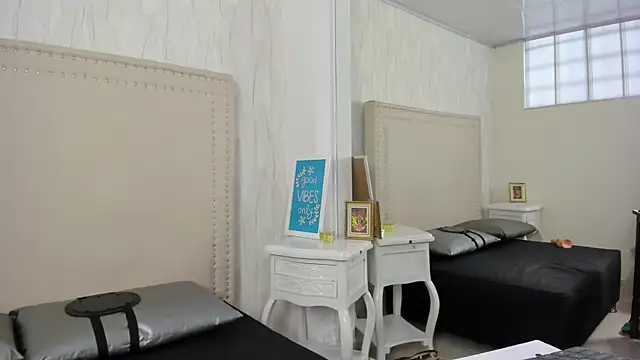 FernandaAvilax online show from May 19, 6:47 pm