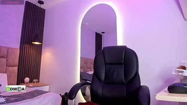 jasmin adams online show from May 24, 1:05 pm