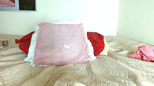 Snapshot of afroditaahot20 chatting on March 19, 3:54 am afroditaahot20 online show from March 19, 3:54 am