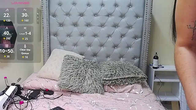 Snapshot of skarlett__36 chatting on March 5, 2:13 pm skarlett 36 online show from March 5, 2:13 pm