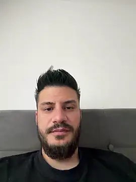 darkciupe online show from April 9, 10:42 am