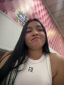 SophyAdams online show from May 19, 8:26 pm