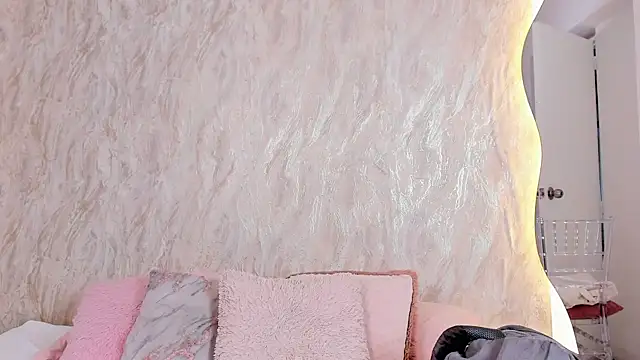 Snapshot of Reachel_Smith chatting on April 6, 11:11 am Reachel Smith online show from April 6, 11:11 am