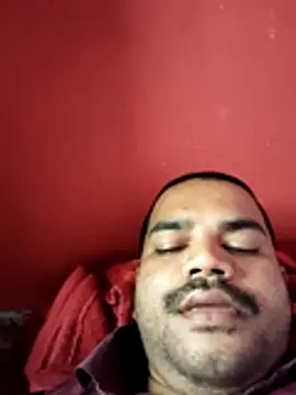 Snapshot of rkr1996kum chatting on March 22, 6:39 am rkr1996kum online show from March 22, 6:39 am