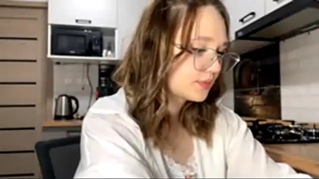 AinaSmith online show from March 14, 11:59 am