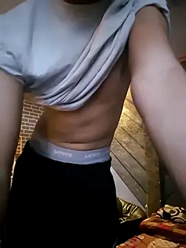 Snapshot of peanutbutteater chatting on March 7, 7:16 am peanutbutteater online show from March 7, 7:16 am