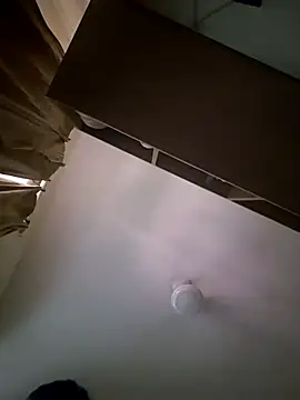 Snapshot of peanutbutteater chatting on March 18, 5:43 am peanutbutteater online show from March 18, 5:43 am