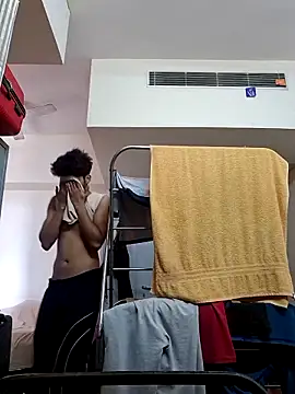 Snapshot of peanutbutteater chatting on March 21, 7:24 am peanutbutteater online show from March 21, 7:24 am