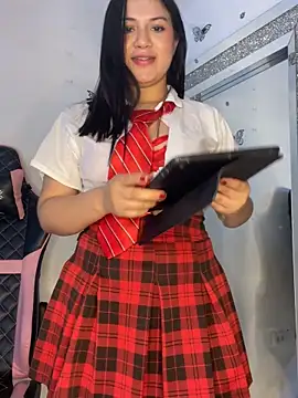 scarleth marquezz online show from May 8, 3:34 am