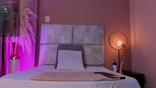 KatrionaNyx online show from May 8, 9:42 pm