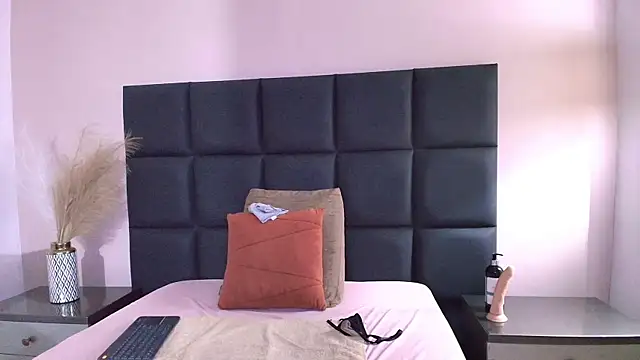 KatrionaNyx online show from May 15, 11:56 pm