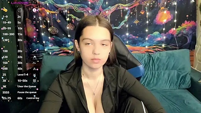 TanaMoonly online show from March 29, 12:49 pm