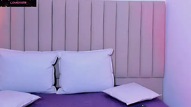 Snapshot of Dennise_Sinclair chatting on March 14, 7:41 pm Dennise Sinclair online show from March 14, 7:41 pm