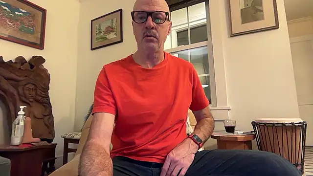 Snapshot of Guy__Grey chatting on February 21, 12:11 am Guy Grey online show from February 21, 12:11 am