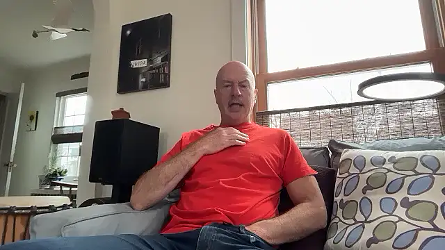 Snapshot of Guy__Grey chatting on April 23, 12:29 pm Guy Grey online show from April 23, 12:29 pm