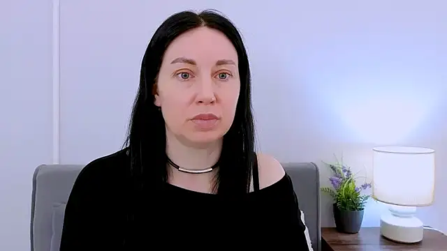 MiaFair online show from April 2, 3:20 pm