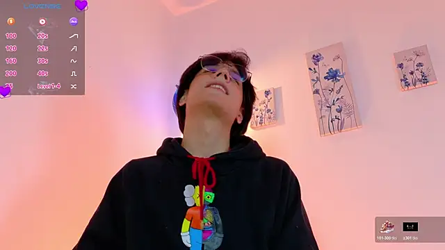 lui x dust online show from March 31, 3:52 am