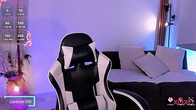 meganlake online show from April 3, 12:36 pm