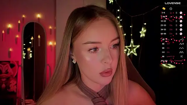 Snapshot of Nestyzz chatting on March 2, 2:57 pm Nestyzz online show from March 2, 2:57 pm