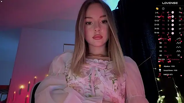 Snapshot of Nestyzz chatting on March 6, 6:32 am Nestyzz online show from March 6, 6:32 am