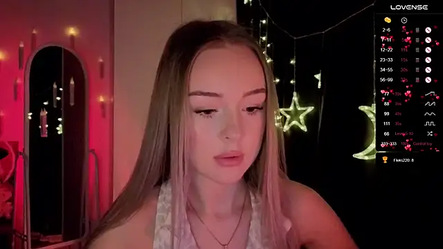 Snapshot of Nestyzz chatting on March 31, 7:47 pm Nestyzz online show from March 31, 7:47 pm