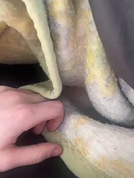 Snapshot of sumiso2004 chatting on February 19, 2:24 pm sumiso2004 online show from February 19, 2:24 pm