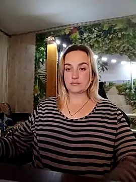 Snapshot of Rinayaii chatting on March 4, 7:42 pm Rinayaii online show from March 4, 7:42 pm