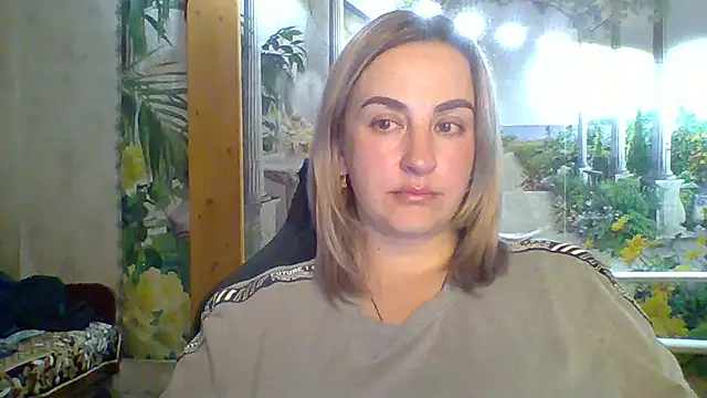 Snapshot of Rinayaii chatting on March 23, 6:23 pm Rinayaii online show from March 23, 6:23 pm