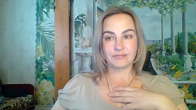 Snapshot of Rinayaii chatting on March 24, 2:55 pm Rinayaii online show from March 24, 2:55 pm