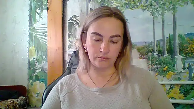 Snapshot of Rinayaii chatting on March 25, 8:31 am Rinayaii online show from March 25, 8:31 am