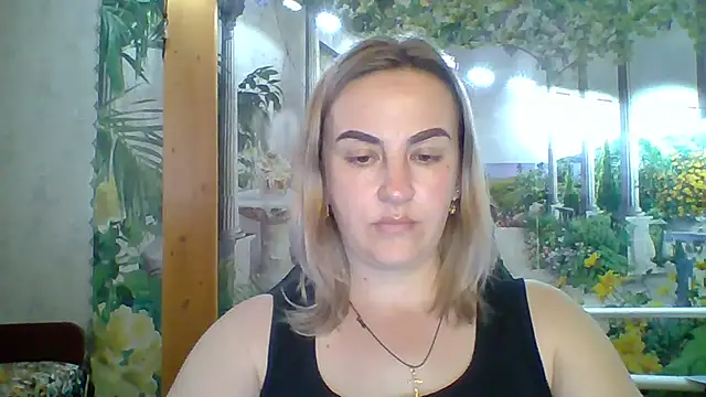 Snapshot of Rinayaii chatting on March 29, 10:26 am Rinayaii online show from March 29, 10:26 am