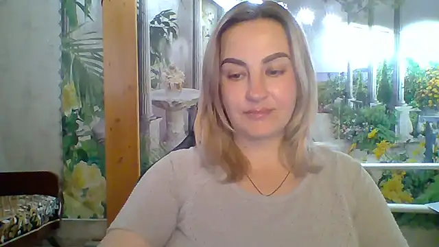 Snapshot of Rinayaii chatting on March 31, 7:42 am Rinayaii online show from March 31, 7:42 am