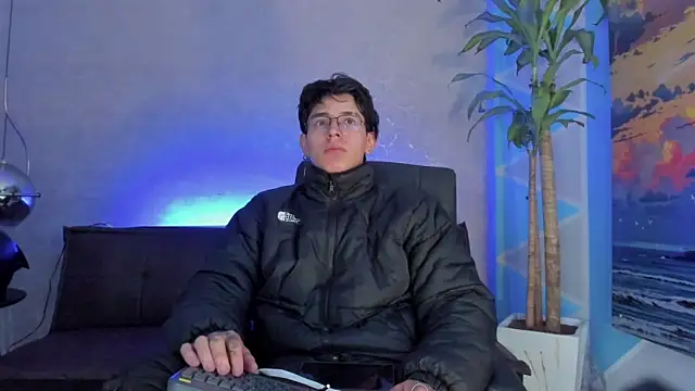 Snapshot of Angel_scott2 chatting on March 9, 11:25 am Angel scott2 online show from March 9, 11:25 am