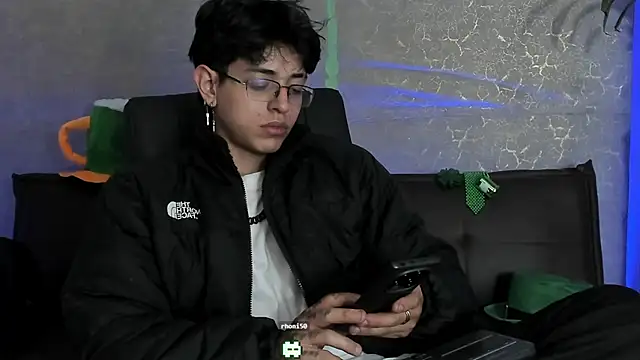 Snapshot of Angel_scott2 chatting on March 15, 11:38 am Angel scott2 online show from March 15, 11:38 am