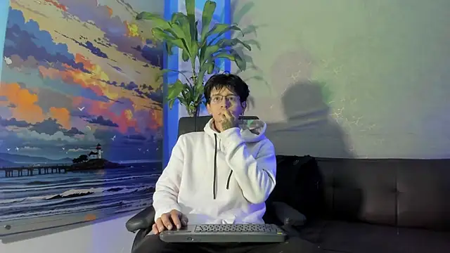 Snapshot of Angel_scott2 chatting on March 23, 11:36 am Angel scott2 online show from March 23, 11:36 am