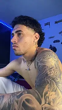 Snapshot of TOMAS_CONOR chatting on February 25, 12:20 am TOMAS CONOR online show from February 25, 12:20 am