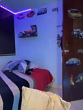 Snapshot of TOMAS_CONOR chatting on March 4, 11:44 pm TOMAS CONOR online show from March 4, 11:44 pm