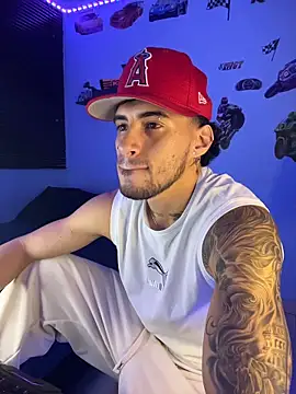 Snapshot of TOMAS_CONOR chatting on March 13, 12:28 am TOMAS CONOR online show from March 13, 12:28 am