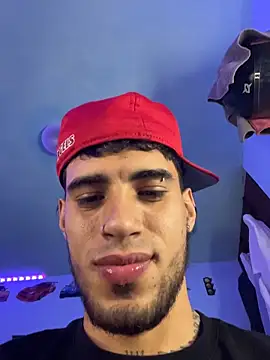 Snapshot of TOMAS_CONOR chatting on March 16, 2:39 am TOMAS CONOR online show from March 16, 2:39 am