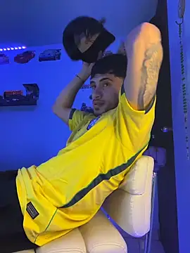 Snapshot of TOMAS_CONOR chatting on April 1, 1:50 am TOMAS CONOR online show from April 1, 1:50 am