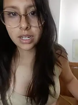 Rosyshadow online show from May 19, 11:55 pm