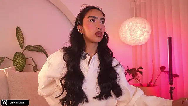 Snapshot of Kali-hill chatting on March 15, 7:25 am Kali-hill online show from March 15, 7:25 am