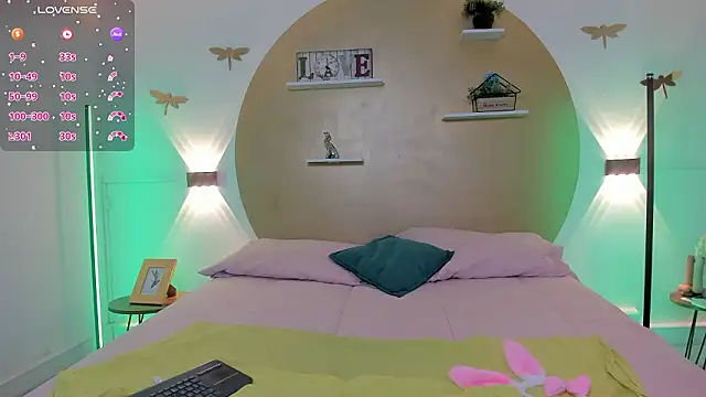 Snapshot of Atenea_Vice chatting on March 26, 7:19 pm Atenea Vice online show from March 26, 7:19 pm