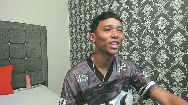 Little Twink19x online show from March 12, 7:20 pm