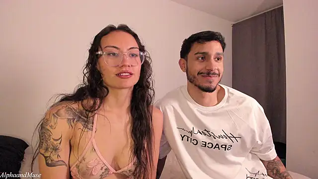 Snapshot of alphaandmuse chatting on February 26, 2:10 am alphaandmuse online show from February 26, 2:10 am