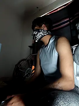 Snapshot of ShaddMan chatting on February 19, 11:56 pm ShaddMan online show from February 19, 11:56 pm